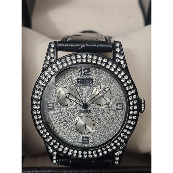 49.3mm Men\'s Quartz Analog Rhinestone Bezel Watch Black genuine Leather band main image 5